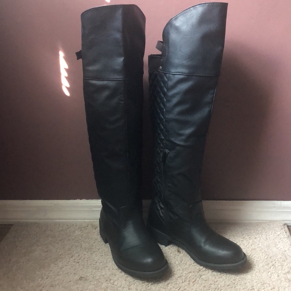 Over the knee boots - Picture 2 of 8